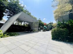 Sky Vue (D20), Condominium #588753541